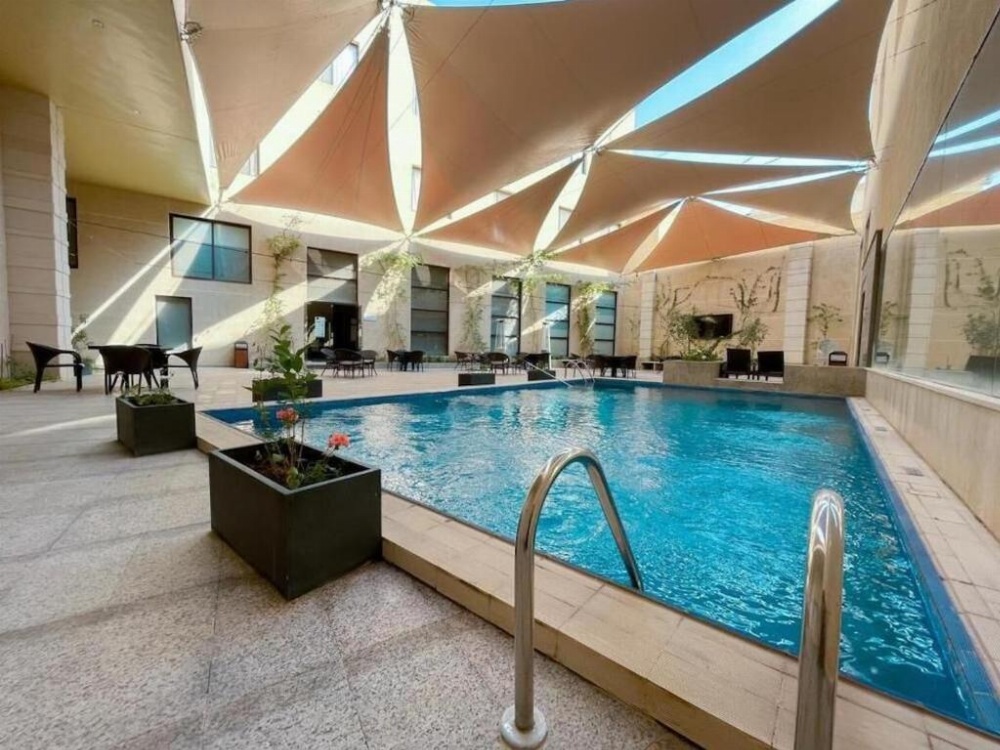 Voyage Hotel